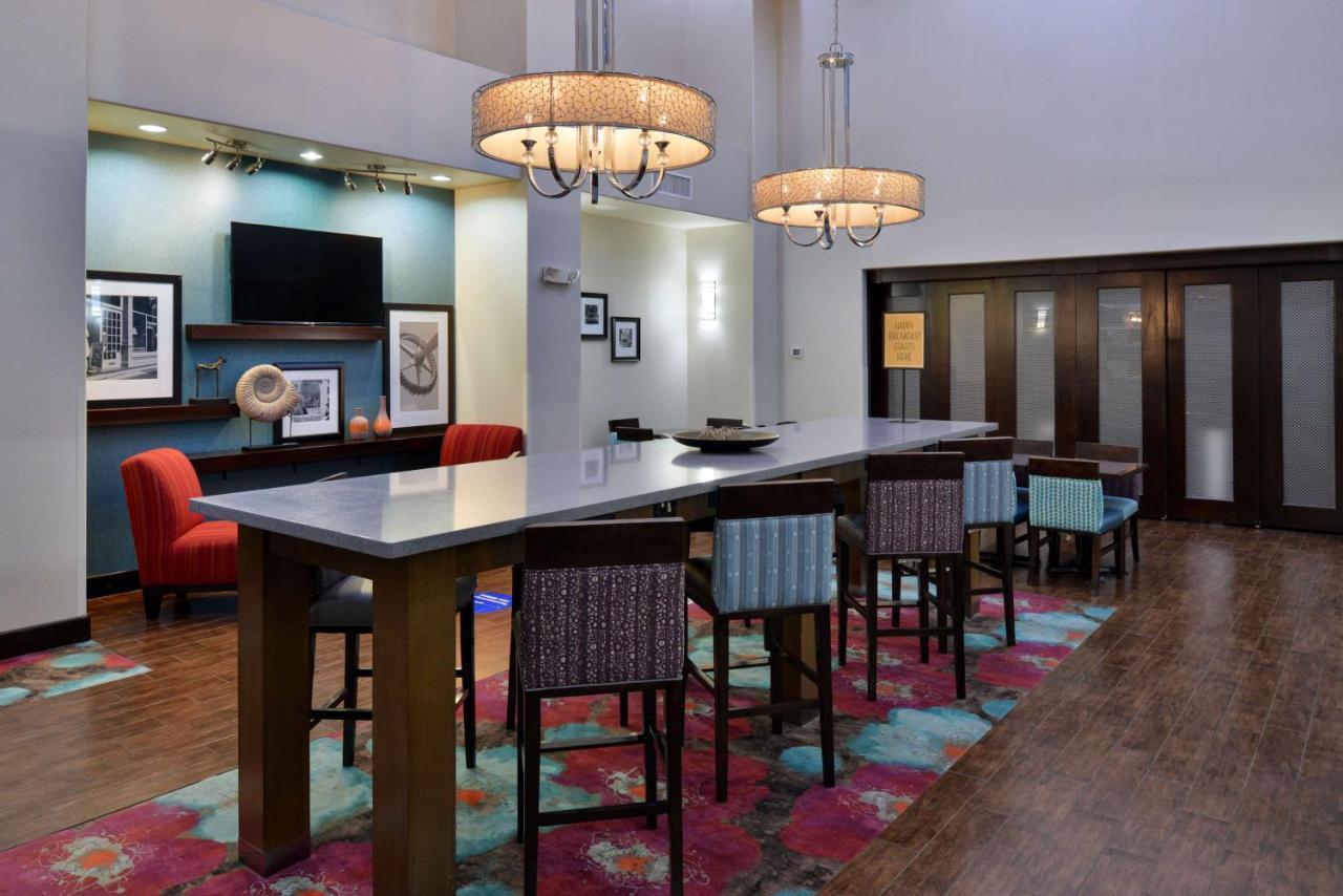 Hampton Inn And Suites Hutto Exteriör bild