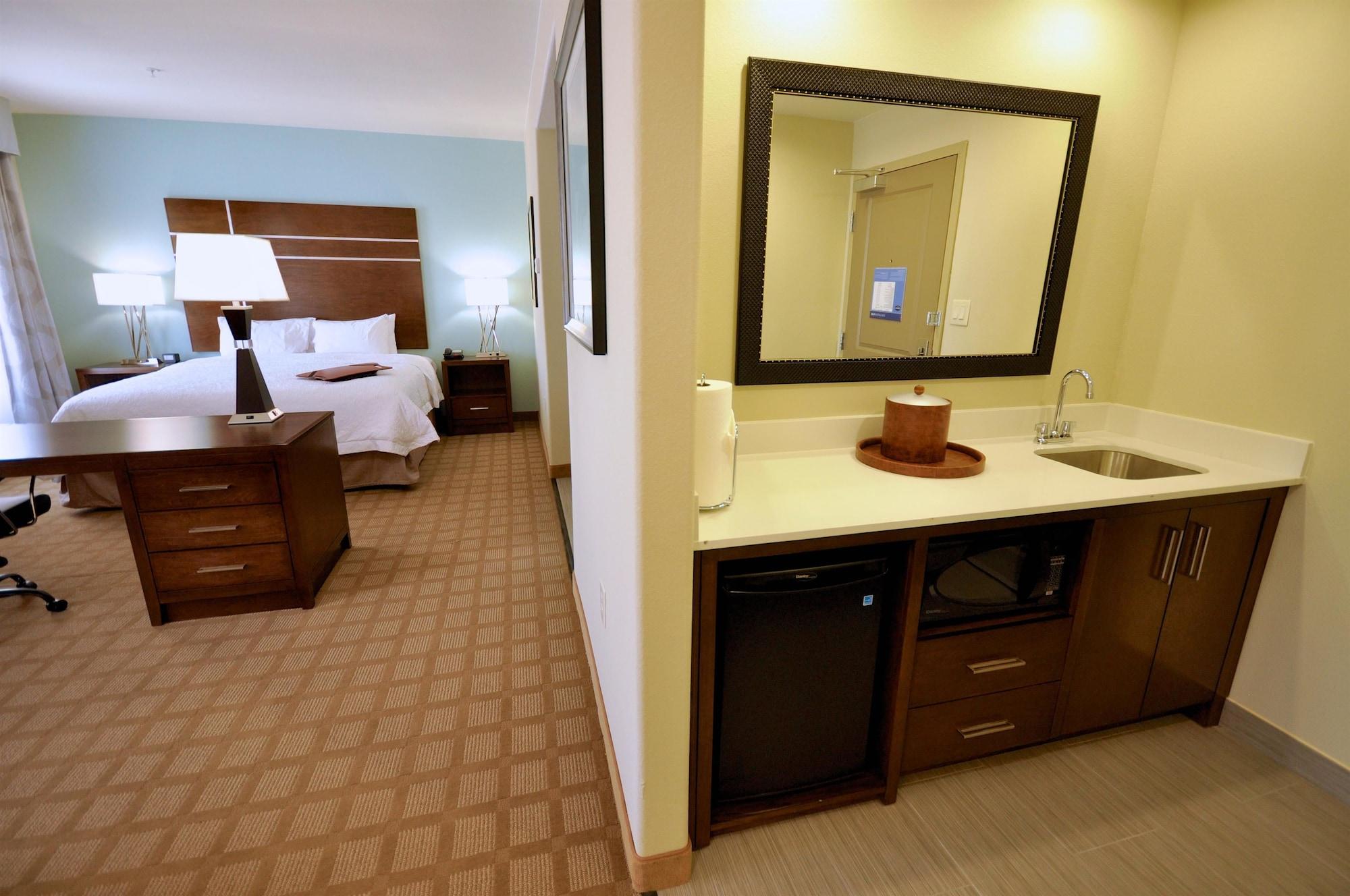 Hampton Inn And Suites Hutto Exteriör bild