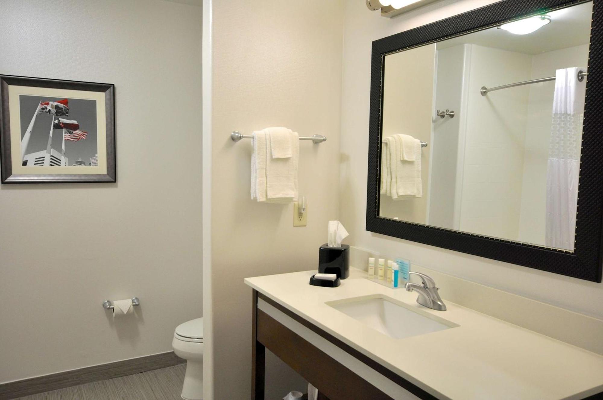 Hampton Inn And Suites Hutto Exteriör bild