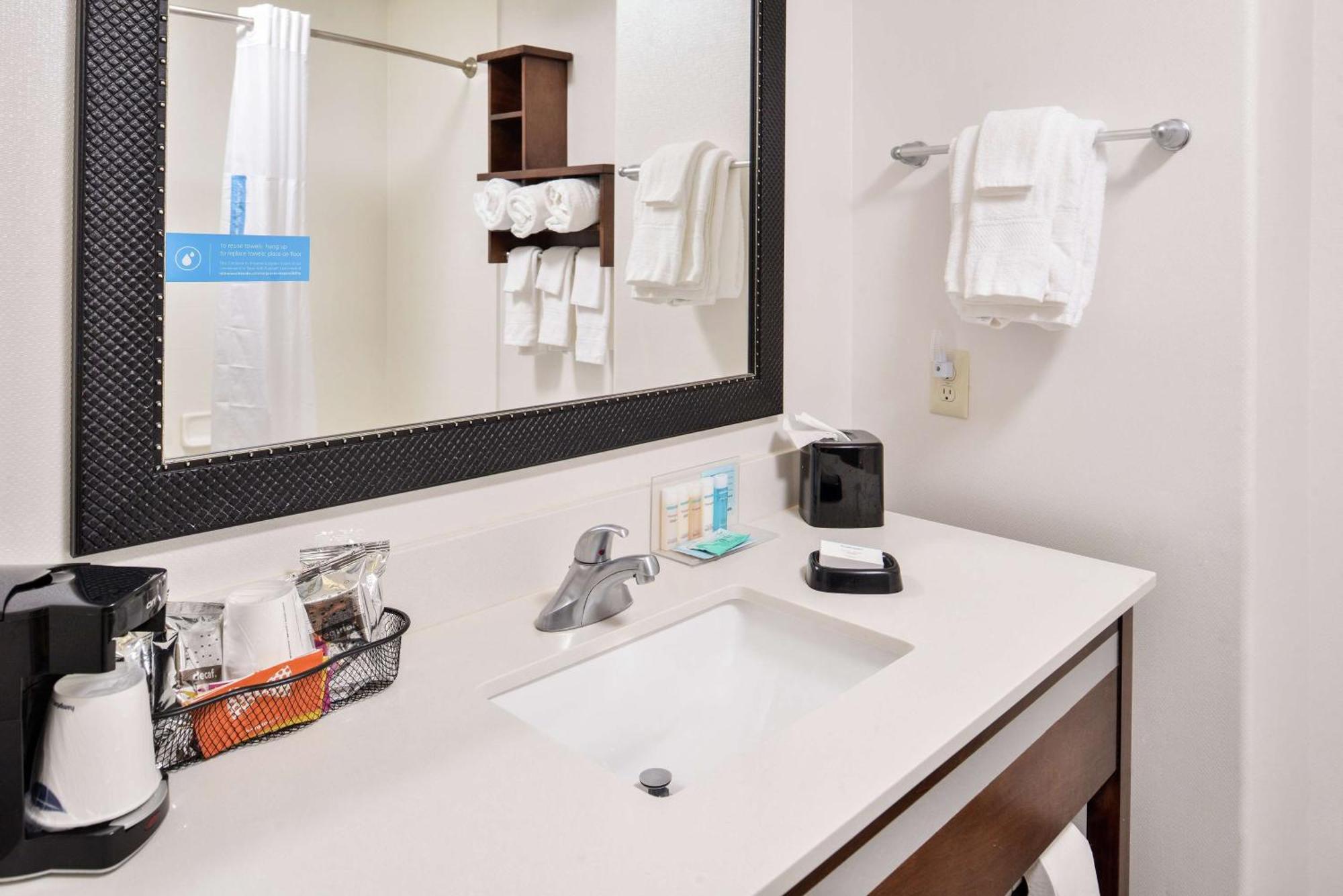 Hampton Inn And Suites Hutto Exteriör bild
