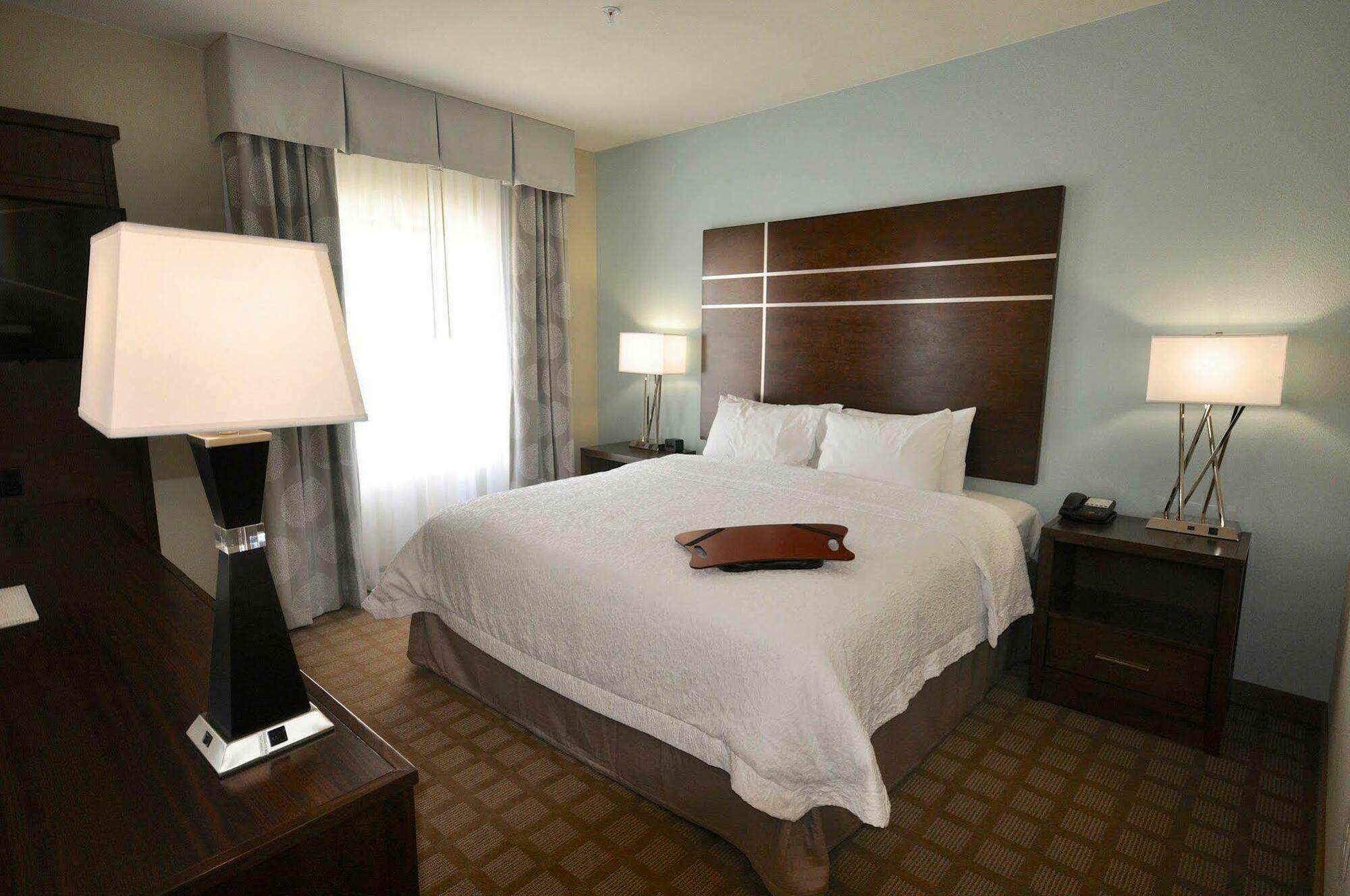 Hampton Inn And Suites Hutto Exteriör bild
